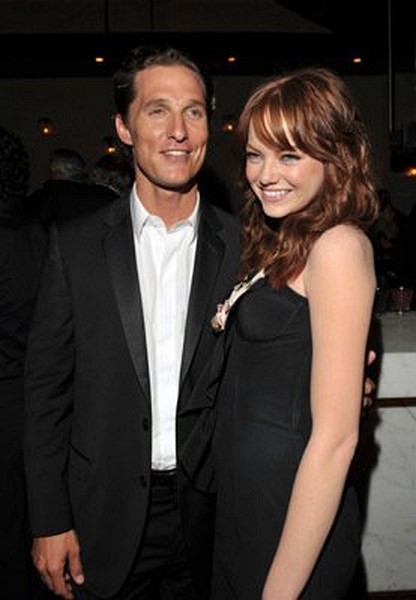 Matthew McConaughey and Emma Stone at event of Ghosts of Girlfriends Past