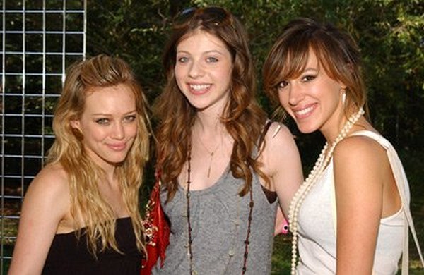 Photo: Michelle Trachtenberg, Haylie Duff and Hilary Duff