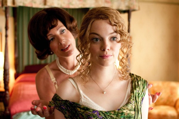 Still of Allison Janney and Emma Stone in The Help