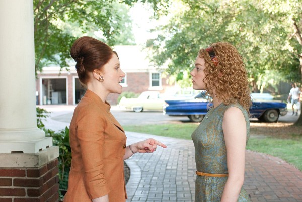 Still of Bryce Dallas Howard and Emma Stone in The Help