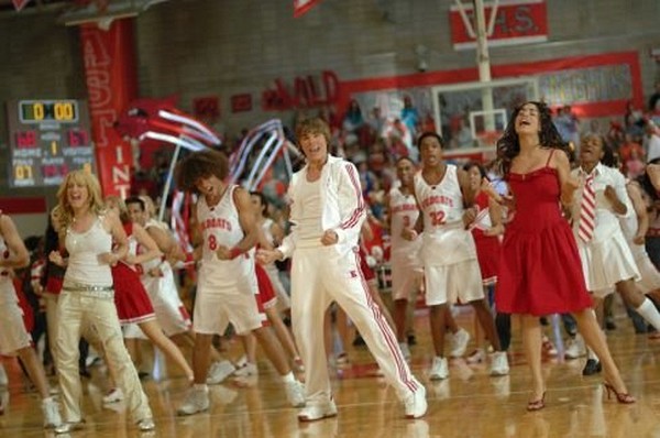 Still of Corbin Bleu, Ashley Tisdale, Vanessa Hudgens and Zac Efron in High School Musical