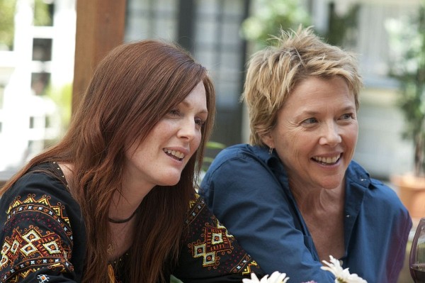 Still of Julianne Moore and Annette Bening in The Kids Are All Right
