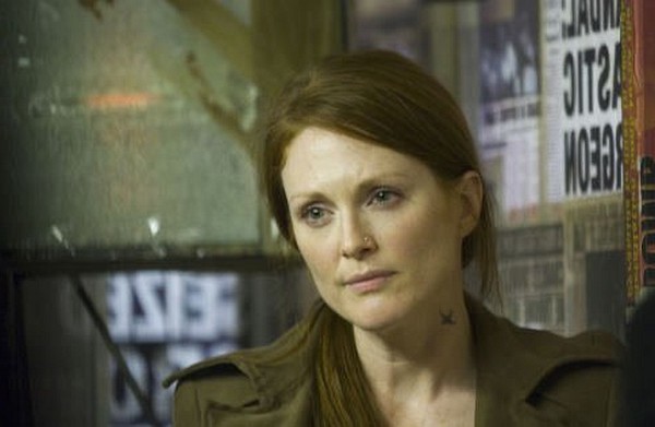 Still of Julianne Moore in Children of Men