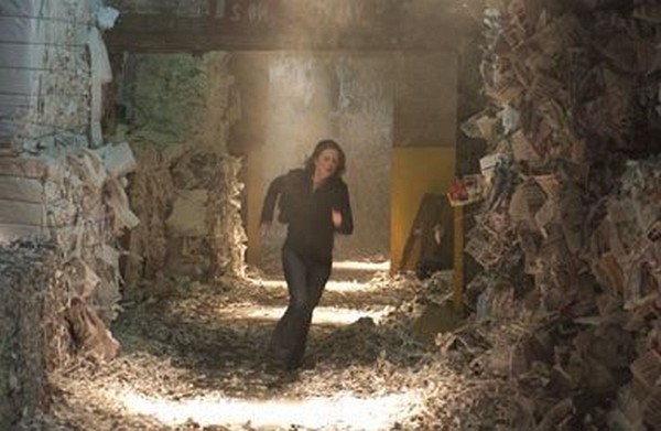 Still of Julianne Moore in The Forgotten