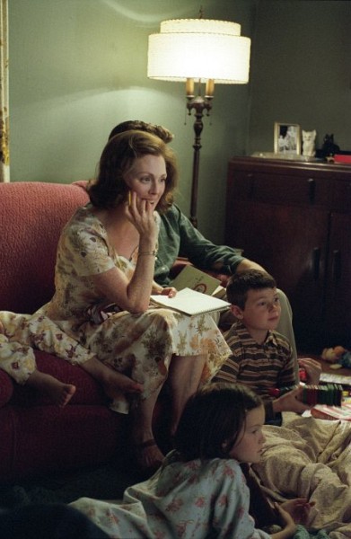 Still of Julianne Moore in The Prize Winner of Defiance, Ohio