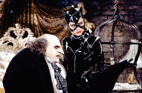 Still of Michelle Pfeiffer and Michael Keaton in Batman Returns