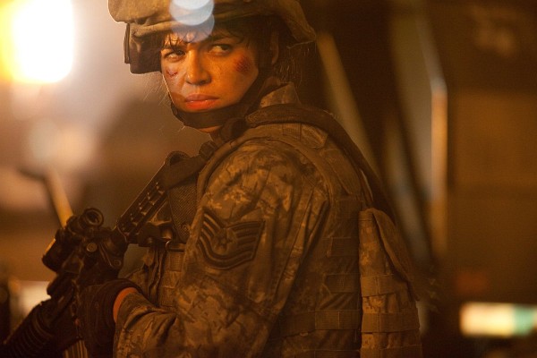 Photo: Still of Michelle Rodriguez in Battle Los Angeles