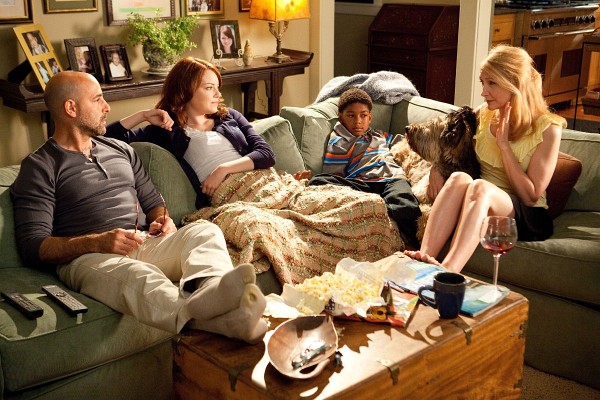 Still of Stanley Tucci, Patricia Clarkson, Emma Stone and Bryce Clyde Jenkins in Easy A