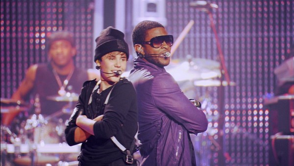 Still of Usher Raymond and Justin Bieber in Justin Bieber: Never Say Never