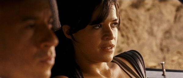 Photo: Still of Vin Diesel and Michelle Rodriguez in Fast & Furious