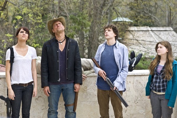 Still of Woody Harrelson, Jesse Eisenberg, Abigail Breslin and Emma Stone in Zombieland