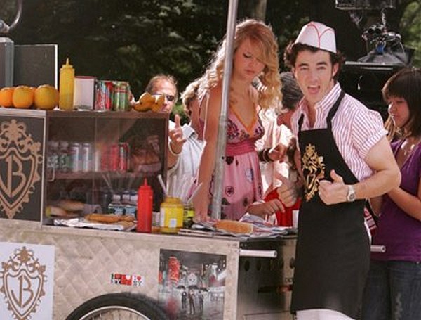 Taylor Swift and Kevin Jonas
