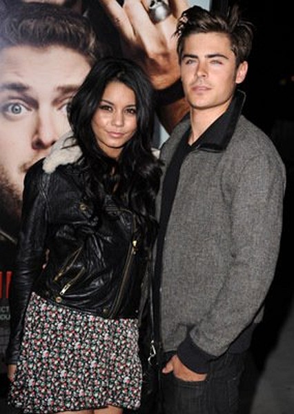 Vanessa Hudgens and Zac Efron at event of Get Him to the Greek