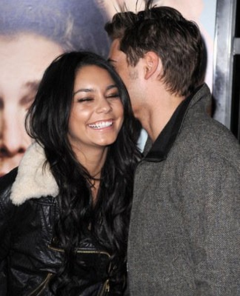 Vanessa Hudgens and Zac Efron at event of Get Him to the Greek