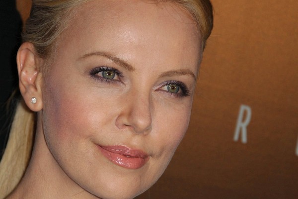 Charlize Theron at event of Prometheus