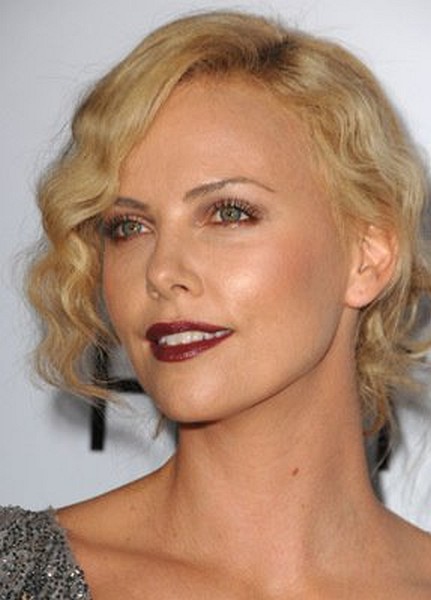 Charlize Theron at event of The Road