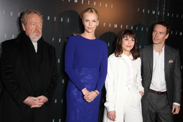Charlize Theron, Ridley Scott, Noomi Rapace and Michael Fassbender at event of Prometheus