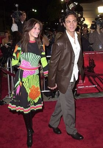 Julia Roberts and Benjamin Bratt at event of Red Planet