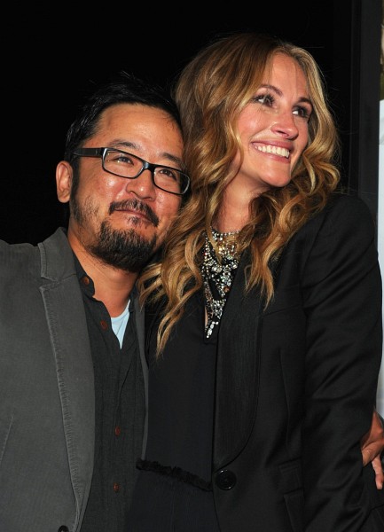 Julia Roberts and Dennis Lee at event of Fireflies in the Garden
