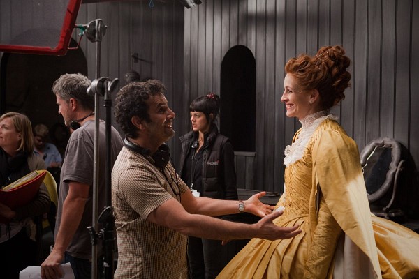 Julia Roberts and Tarsem Singh in Mirror Mirror