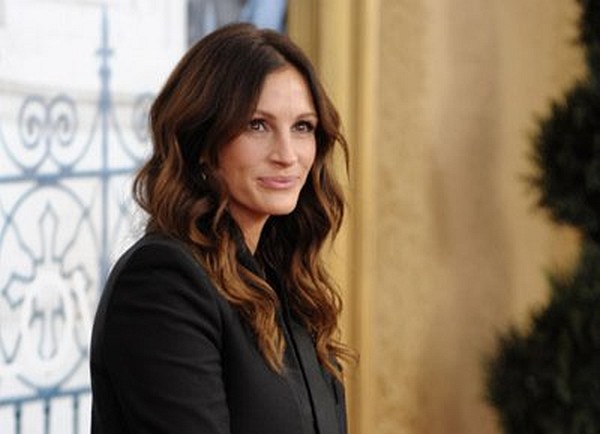 Julia Roberts at event of Eat Pray Love