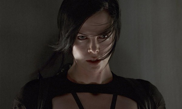 Still of Charlize Theron in Æon Flux