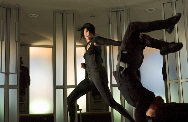 Still of Charlize Theron in Æon Flux