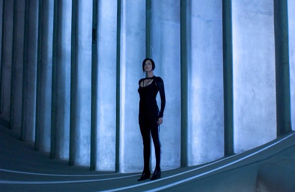 Still of Charlize Theron in Æon Flux