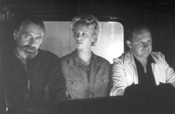 Still of Charlize Theron, Peter Firth and Rade Serbedzija in Mighty Joe Young