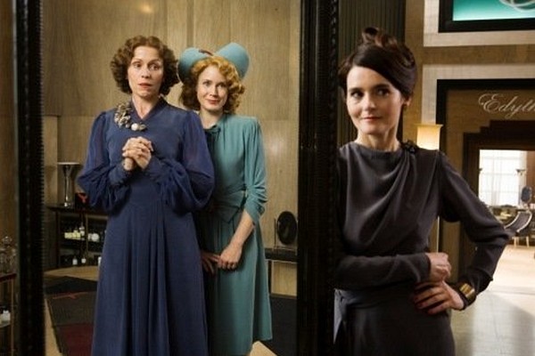 Still of Frances McDormand, Amy Adams and Shirley Henderson in Miss Pettigrew Lives for a Day