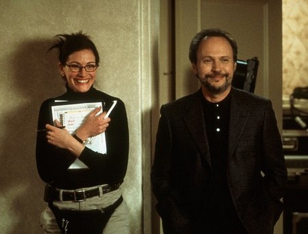 Still of Julia Roberts and Billy Crystal in America's Sweethearts