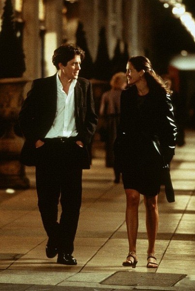 Still of Julia Roberts and Hugh Grant in Notting Hill
