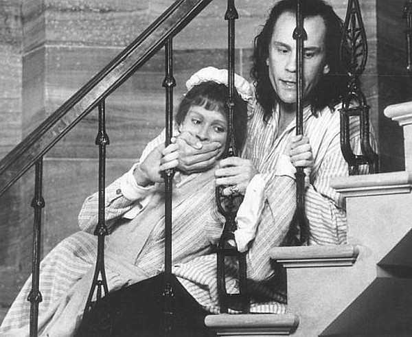 Still of Julia Roberts and John Malkovich in Mary Reilly