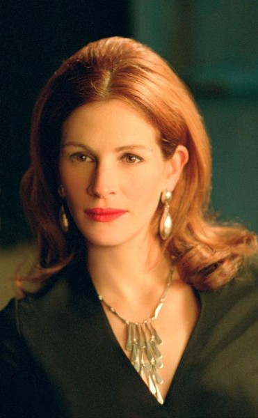 Still of Julia Roberts in Confessions of a Dangerous Mind