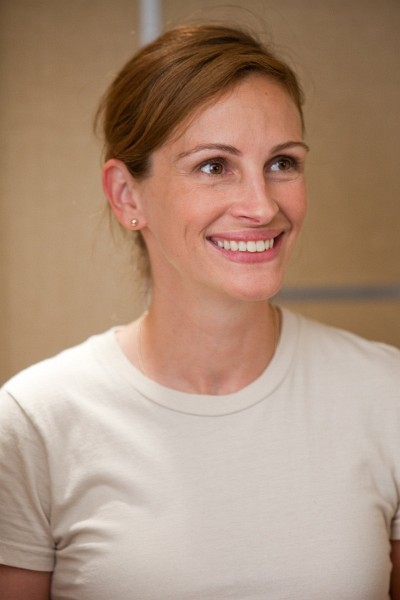 Still of Julia Roberts in Valentine's Day