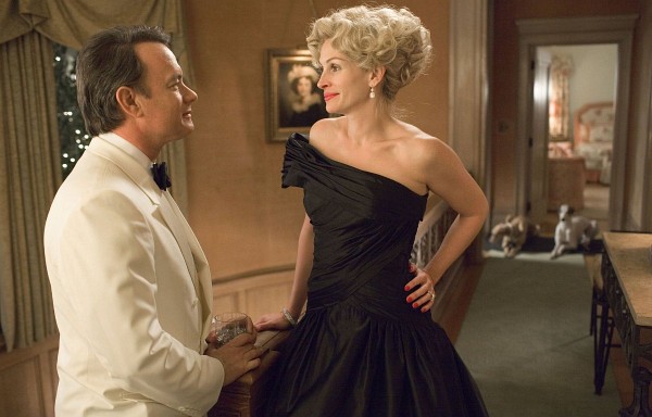 Still of Tom Hanks and Julia Roberts in Charlie Wilson's War