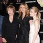 Julia Roberts, Shirley MacLaine and Emma Roberts at event of Valentine's Day
