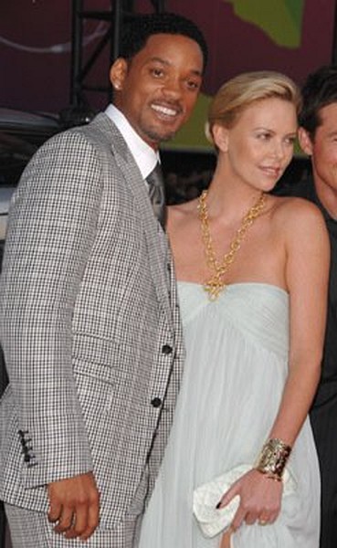 Will Smith and Charlize Theron at event of Hancock