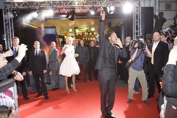 Will Smith and Charlize Theron at event of Hancock