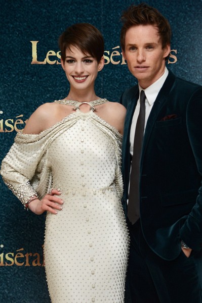 Photo: Anne Hathaway and Eddie Redmayne at event of Les Misérables