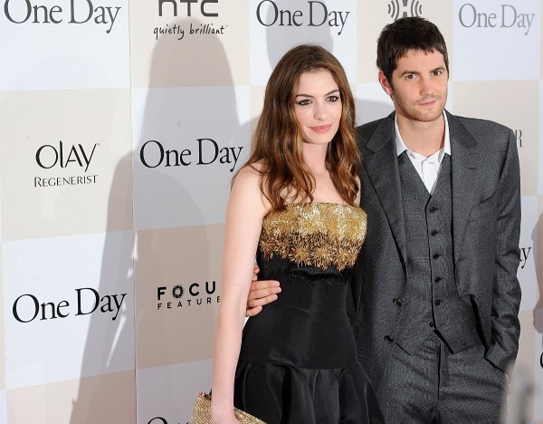 Anne Hathaway and Jim Sturgess at event of One Day