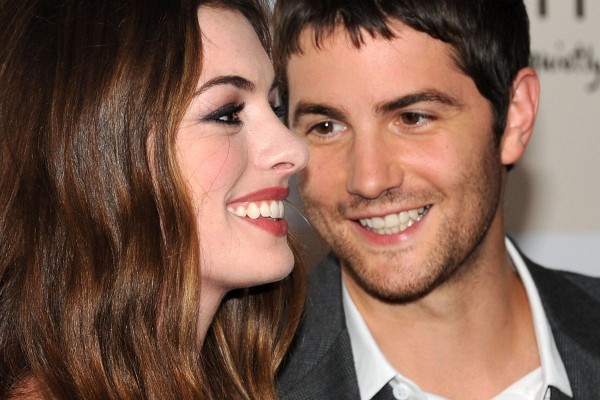 Anne Hathaway and Jim Sturgess at event of One Day