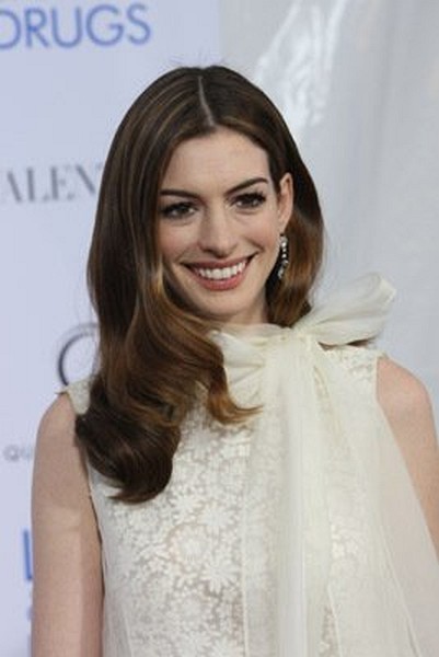 Photo: Anne Hathaway at event of Love & Other Drugs