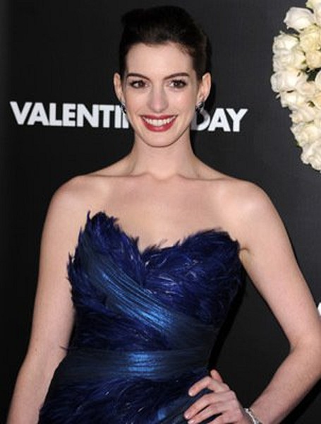 Photo: Anne Hathaway at event of Valentine's Day