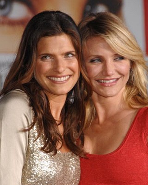 Photo: Cameron Diaz and Lake Bell at event of What Happens in Vegas