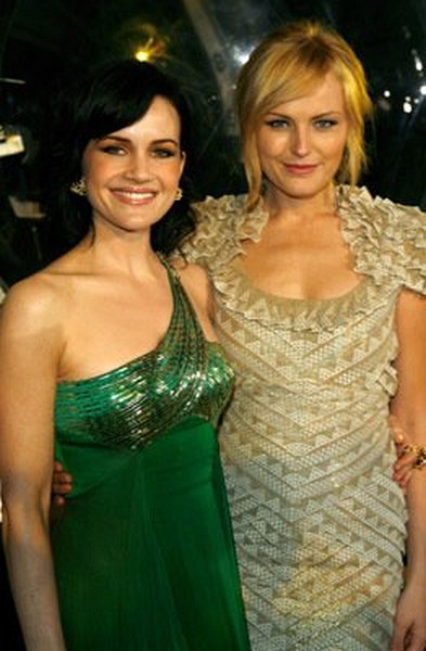 Carla Gugino and Malin Akerman at event of Watchmen