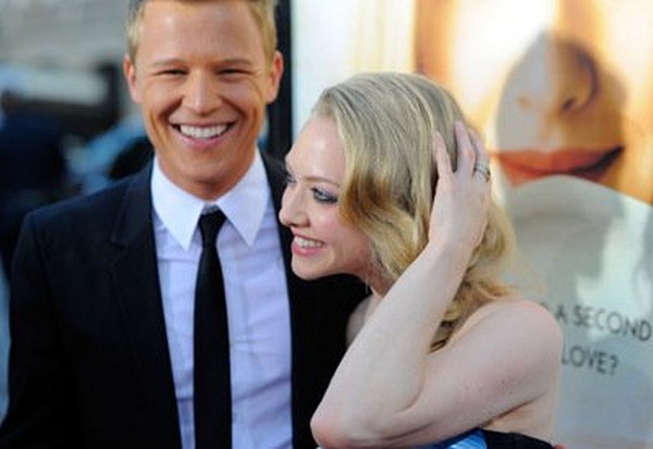 Christopher Egan and Amanda Seyfried at event of Letters to Juliet