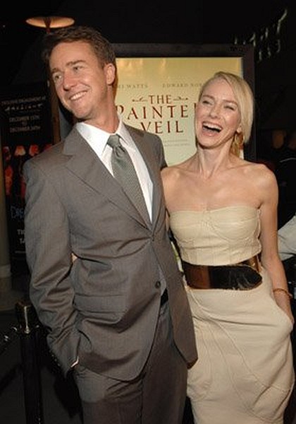 Edward Norton and Naomi Watts at event of The Painted Veil