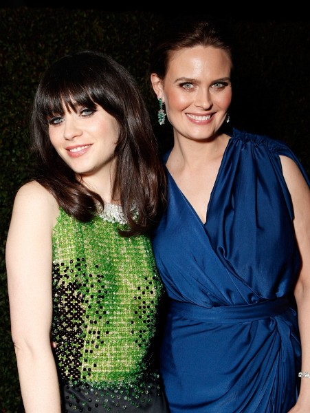 Emily Deschanel and Zooey Deschanel