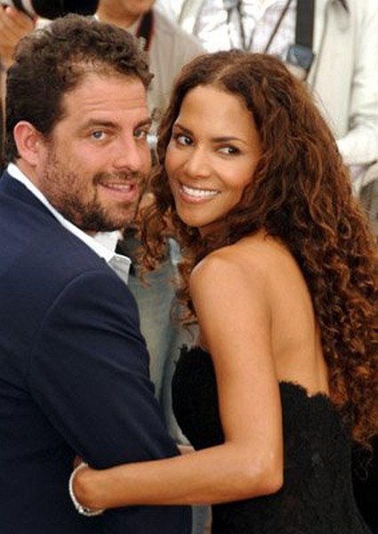 Halle Berry and Brett Ratner at event of X-Men: The Last Stand